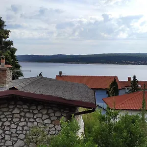 2 Minutes To The Ev Station Available Crikvenica